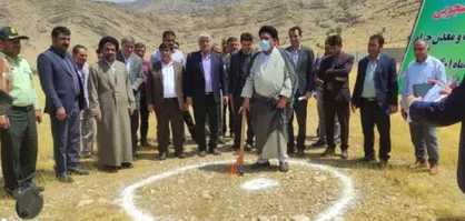 کلنگ خوابگاه دانشجویی دانشکده صنعت و معدن چرام  دانشگاه یاسوج به زمین زده شد