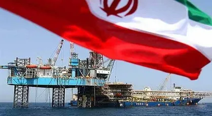 صادرات نفت ایران ۱۰۰ هزار بشکه در روز کاهش یافت