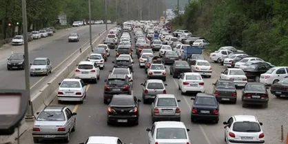 تردد پرحجم خودرو در محور&zwnj;های هراز و کندوان/ امروز ترافیک جاده&zwnj;ها بیشتر شد