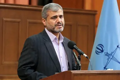 القاصی مهر: ۲۵ کارمند و مدیر بانکی در پرونده تخلفات ارزی تحت تعقیب قرار گرفتند