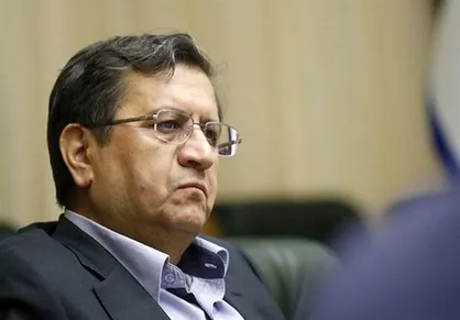 بازرسی بدنی خبرنگاران و تهدید به دستگیری دانشجویان با دستبند / ترک محل نشست خبری پیش از پایان توسط همتی!