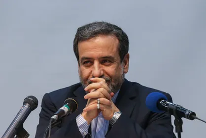 عراقچی: امیدوارم پرسپولیس امشب &laquo;قهرمان لیگ&raquo; شود!