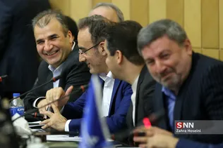 آ‌یین تجلیل از خبرنگاران با حضور رییس مجلس