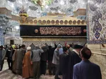 حرم مطهر حضرت معصومه سلام‌الله‌علیها در آستانه سالروز شهادت امام کاظم علیه‌السلام پدر بزرگوار حضرت معصومه سلام الله علیها با نصب بیرق‌ها و شال‌های عزا سیاهپوش شد.
