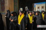 آیین تشییع پیکر شهیده معصومه کرباسی، اولین بانوی ایرانی شهید در راه قدس و حجت‌الاسلام شهید محمد صباحی، امام جمعه کازرون امروز یکشنبه ۶ آبان ۱۴۰۳ با حضور پرشور مردم شیراز برگزار شد.