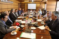 حضور خبرنگاران خارجی در کشور «ایران هراسی» را کمرنگ می‌کند