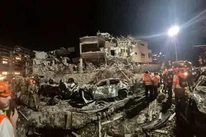 اشغالگران چمدان به دست شدند