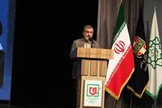 محسن رضایی: چرا عده‌ای نواهای تفرقه‌انگیز سر می‌دهند؟