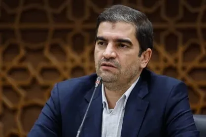 قاضی&zwnj;زاده هاشمی: ۴ هزار پزشک و ۳۰۰ هزار دانشگاهی طی ۳ سال مهاجرت کرده&zwnj;اند / با عبارت &laquo;دولت سیزدهم آخرین تیر است&raquo; مخالفم