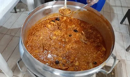 دانشجویان بسیجی کهگیلویه و بویراحمد ۴۰۰ پرس غذای گرم بین نیازمندان توزیع کردند