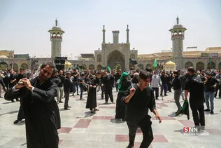 عزاداری و عرض تسلیت عاشقان امام باقر علیه السلام در حرم بانوی کرامت