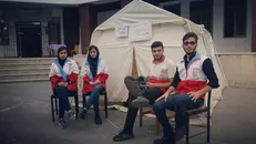 دانشجویان کانون هلال احمر دانشگاه مازندران از مرکز توانبخشی بابلسر بازدید کردند