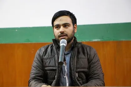 فوتبال، سیاسی نیست!