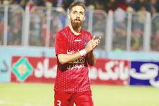 فرشاد  فرجی برای بستن قرارداد با پرسپولیس فردا به تهران می آید