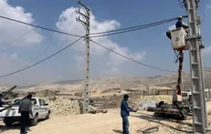 احداث ۲۵۰۰ متر شبکه برای تامین برق روستای جدید پلکان  شهرستان دهلران
