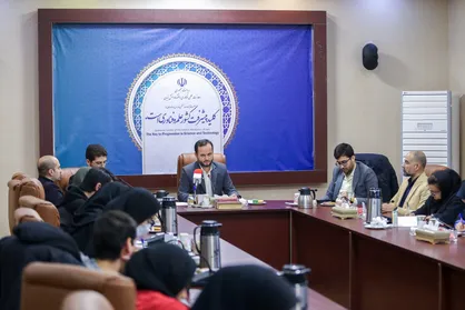 برنامه تولید داخلی ۲۰ قلم ماده اولیه دارویی معدنی