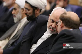 همایش حکیم محور وحدت