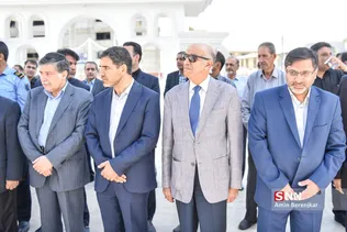 یی