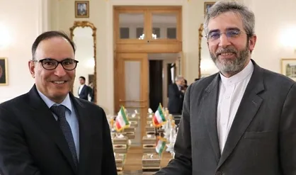 دیدار قائم مقام وزارت خارجه کویت با علی باقری