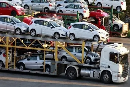خودرو&zwnj;های وارداتی به پشت مرز رسیدند