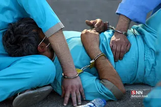 بازدید از دستاوردهای عملیاتی و کشفیات باند بزرگ سلاح و مهمات فاتب