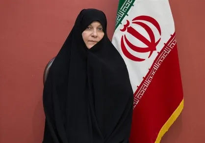رهبر؛ از کرسی قانون&zwnj;گذاری به کرسی امدادرسانی / مهاجم برجام زنانه به نفع زنان و خانواده