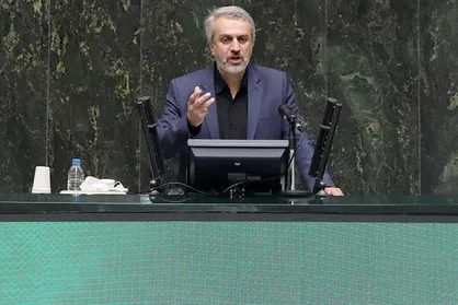 فاطمی&zwnj;امین: مافیای خودرو پول خرج می&zwnj;کند تا وزیر را بزند/ ملت ایران بداند که بنده آلوده به فساد نشده&zwnj;ام + فیلم