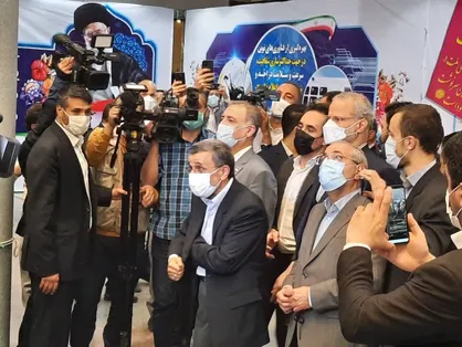 فیلم| درگیری طرفداران احمدی نژاد با ماموران وزارت کشور
