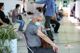 بازدید علیرضا زالی از مرکز واکسیناسیون بسیج دانشجویی