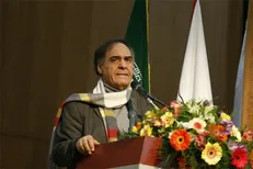 انتقاد نویسنده و کارگردان تئاتر از نگاه گلادیاتوری به رقابت در جشنواره‌ها