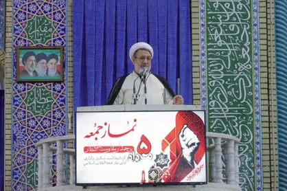 امام جمعه کرمان: تنگه هرمز با امنیت ملی کشورمان گره خورده است
