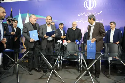 امضای تفاهم نامه همکاری مشترک دانشگاه جامع علمی کاربردی و معاونت صنایع حمل و نقل وزارت صنعت، معدن و تجارت