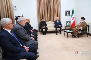 آقای «قیس سعید» رئیس‌جمهور تونس و هیئت همراه، عصر امروز در دیدار با رهبر انقلاب اسلامی، به نمایندگی از دولت و ملت این کشور، ضایعه درگذشت رئیس جمهور و وزیر امور خارجه و همراهان ایشان را به حضرت آیت‌الله خامنه‌ای و ملت ایران تسلیت گفت.