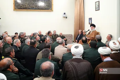 دیدار جمعی از فرماندهان نیروهای مسلح با فرمانده معظم کل قوا