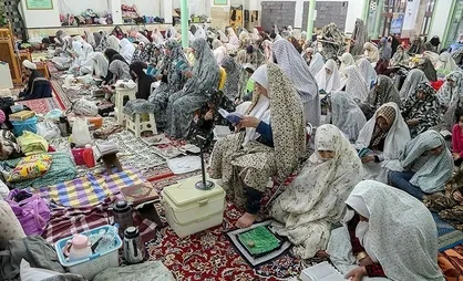 ۲۸ هزار گلستانی معتکف شدند