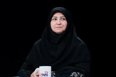 شینا انصاری وارد هند شد