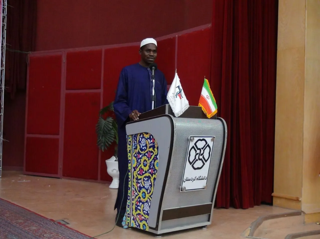 برگزاری جشن هفته وحدت در دانشگاه کردستان