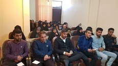 دانشجویان بسیجی گچساران با امام جمعه این شهر دیدار کردند