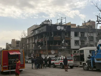 دندانپزشکی که مطب و فرزندش را از دست داد + فیلم