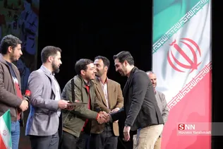 هنرمند برگزیده جبهه فرهنگی انقلاب
