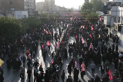 طنین انداز شدن سرود ملی جمهوری اسلامی ایران در میدان انقلاب + فیلم