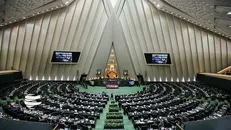 مجلس اثبات عدم التزام عملی کاندیدا‌ها به اسلام را مشروط به حکم دادگاه کرد