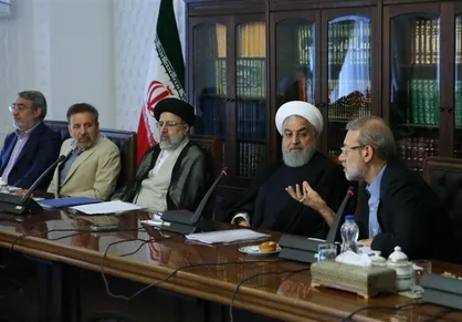 برخی ساختارها مانند شورای هماهنگی اقتصادی سران قوا جمهوریت را دور می&zwnj;زنند / ناتوانی شورای نگهبان در اقناع افکار عمومی&nbsp;
