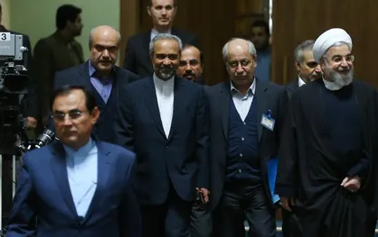 تیم ضعیف و غیرکارشناسی دولت معضل اصلی اقتصاد کشور
