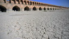 زمان بازگشایی زاینده رود را مشخص کنید