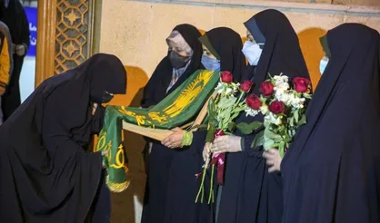 آزادی ۴۲ زندانی جرائم غیرعمد از زندان به برکت نام حضرت رضا (ع)
