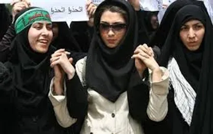 خواهرم! نگذار به اسم آزادی پوشش را از تو بگیرند