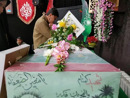 مسئولان اجرایی باید در مقابل خون شهدا پاسخگو باشند/ قشر دانشجو تشنه معنویت و راه شهداست