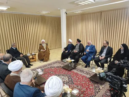 پزشکیان با آیت&zwnj;الله جوادی آملی دیدار کرد