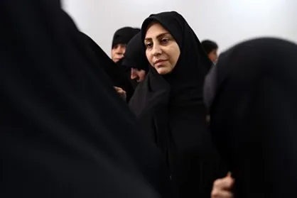 فیلم| مادر شهید علی&zwnj;&lrm;وردی: وقتی آرمان شنید چادر از سر دختران کشیدند یک لحظه آرام و قرار نداشت